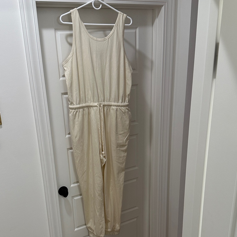 Universal Thread Cream Sleeveless Jumpsuit - Picture 4 of 7